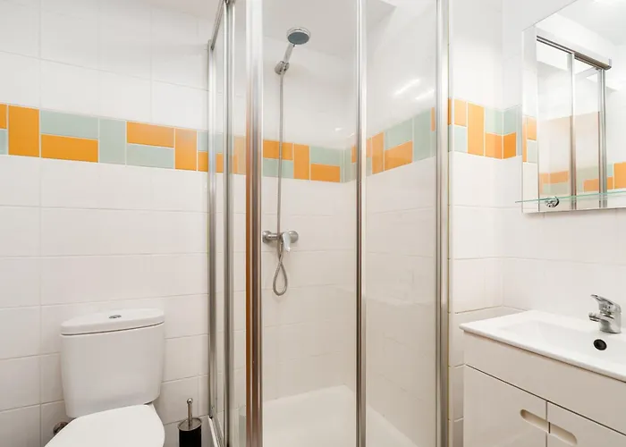 New Airport & Downtown Apartmán