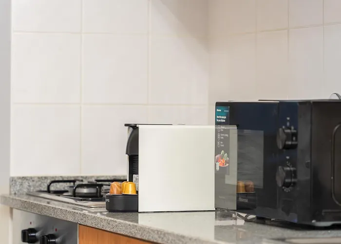 New Airport & Downtown * Santa Cruz (Madeira)